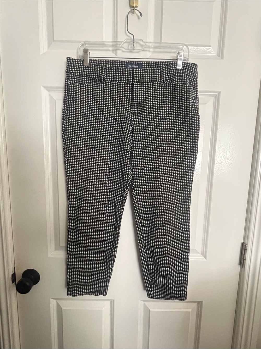 Old Navy Black & White Cropped Houndstooth Ankle Pants